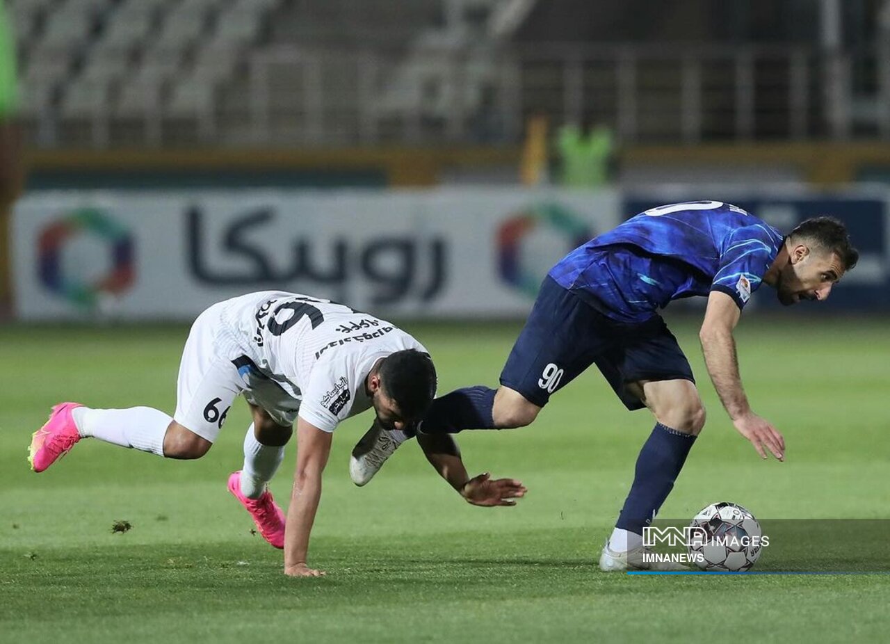 فرصت طلایی سرخابیها برای افزایش اختلاف با رقبا / دوئل پائیننشینان برای نجات از قعر جدول