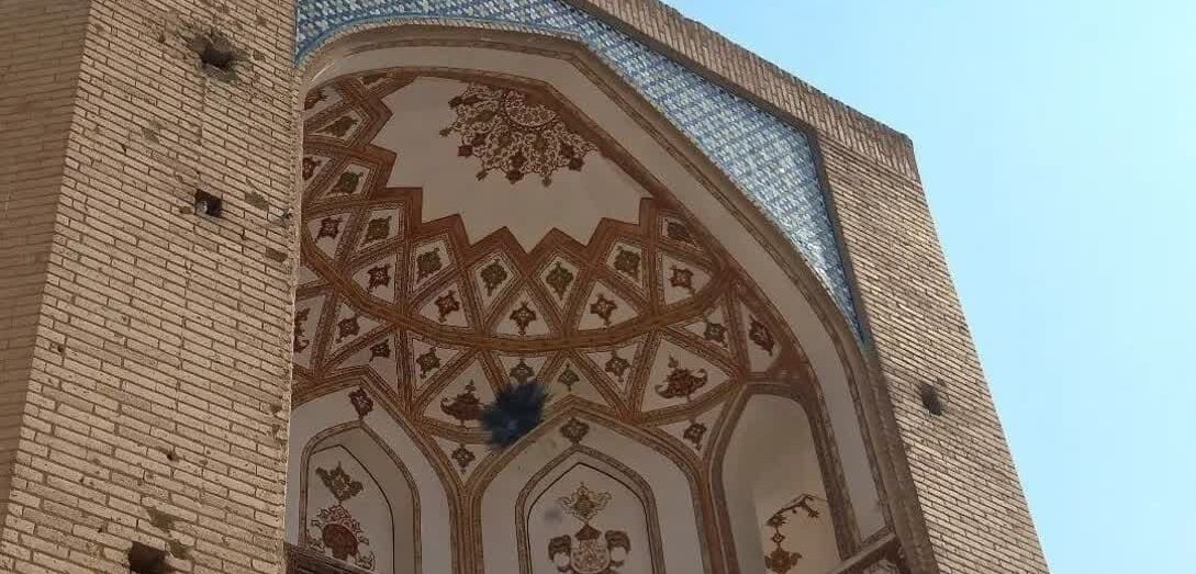 مرمت پل خواجو در کمتر از ۲۴ ساعت/ در چهارشنبهسوری نیروهای گشتزنی میراث حضور داشتهاند