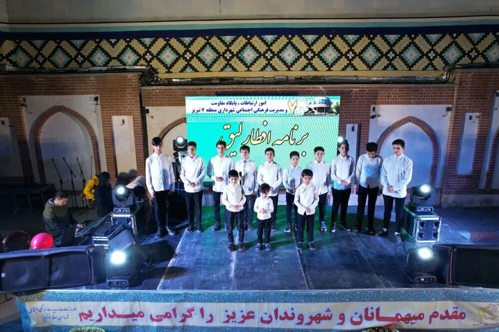 نقش المانهای رمضانی در معابر کلانشهر تبریز