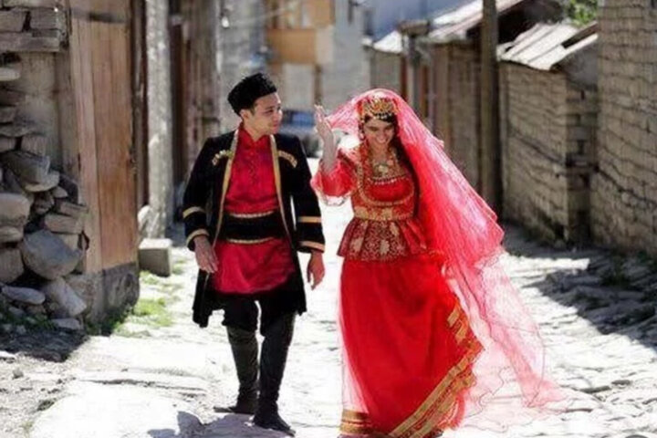 فیلم| سنت ازدواج مردم آذربایجان‌شرقی در ایام کهن