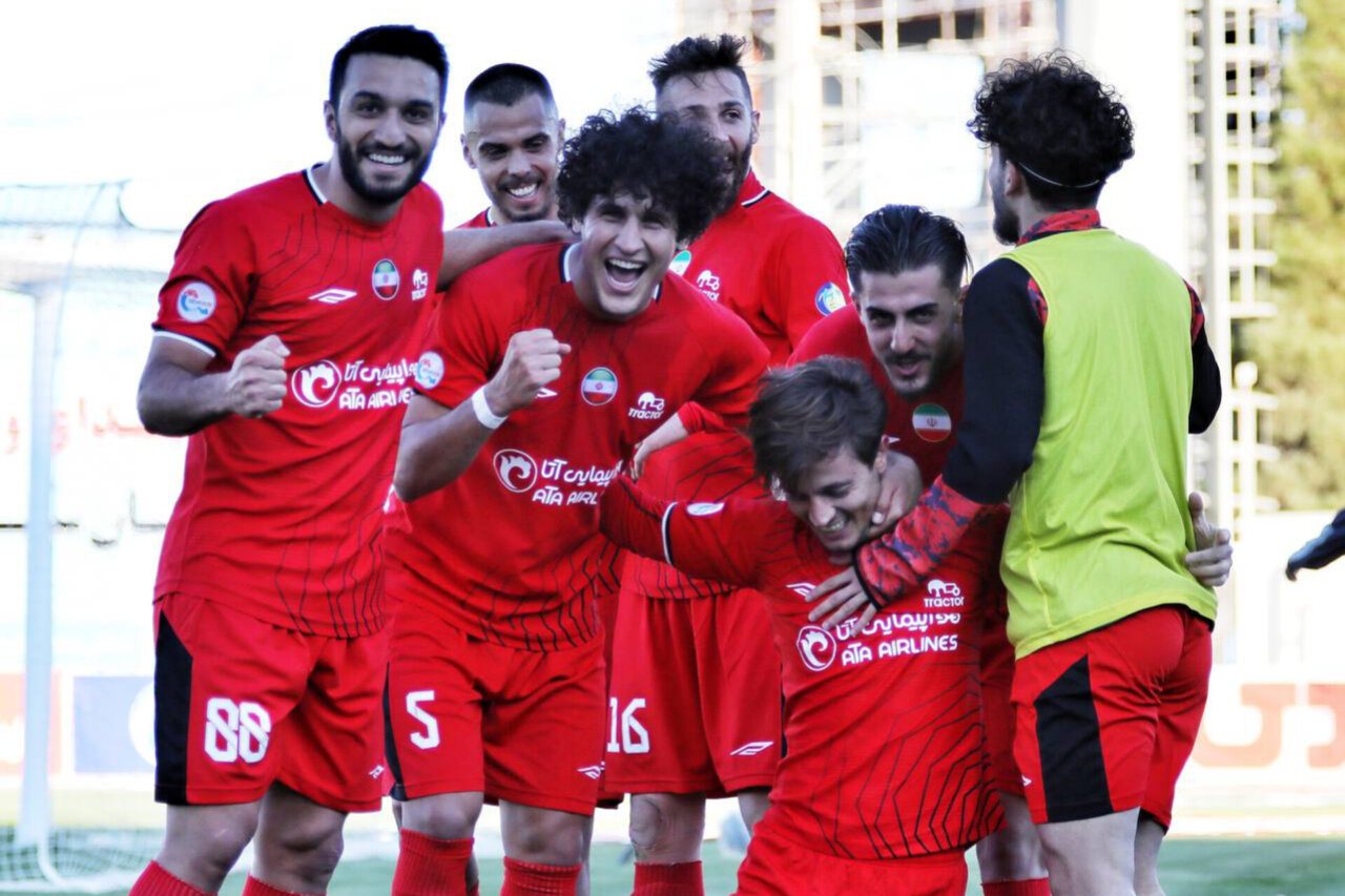 تراکتور ۱۴۰۲ در یک نگاه؛ از کسب سهمیه تا اعلان جنگ با خبرنگاران!