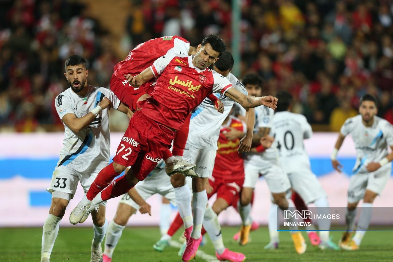 برگ برنده بازیکنان خارجی در جیب سرخابیها