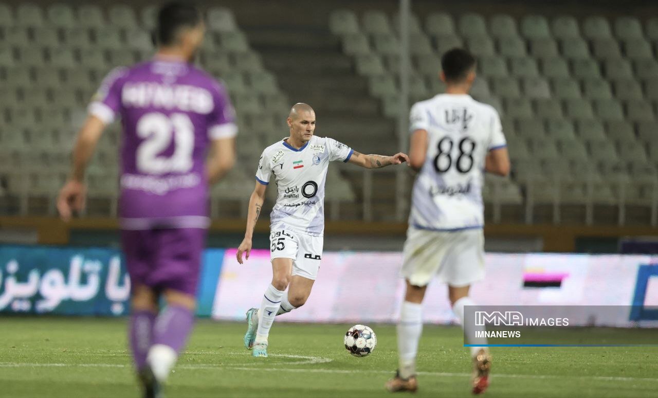 سرخابیها کماکان اندر خم یک کوچه!