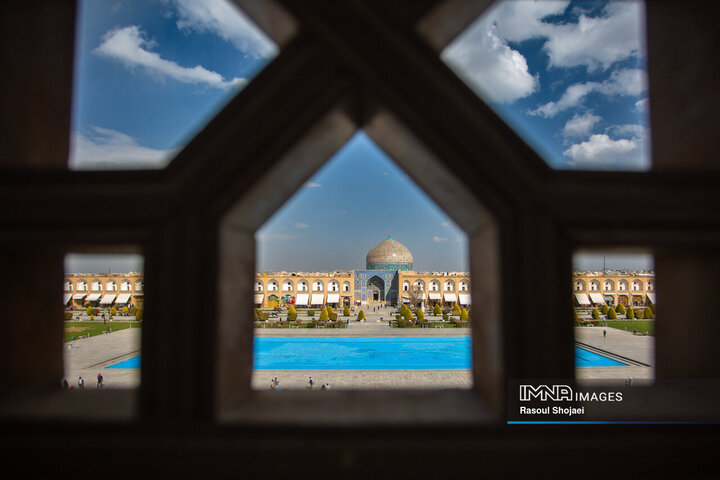 نمایی از گنبد مسجد شیخ لطف الله