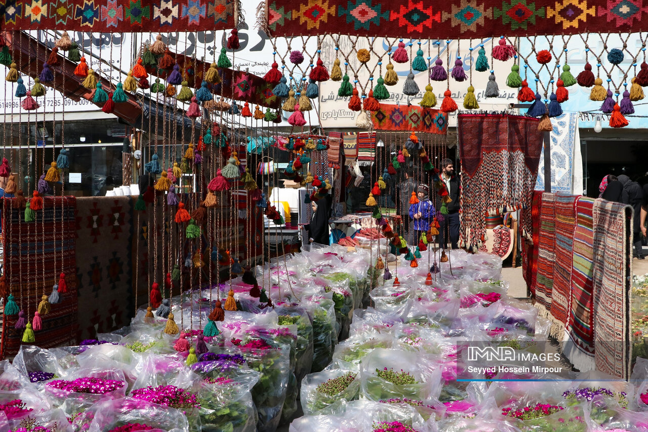 حال و هوای بازار گل مشهد در آستانه نوروز