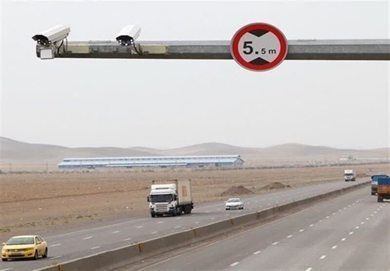 ۳۹۴ سامانه هوشمند حمل و نقل جاده‌ای، راه‌های فارس را رصد می‌کنند