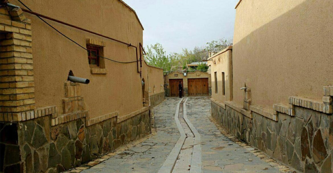 سفر به سرزمین مفاخر ایران