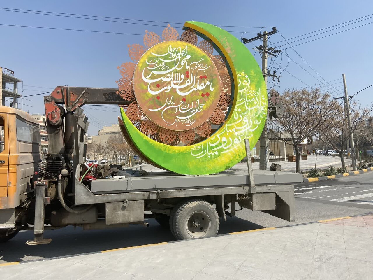 نصب المانها و فضاسازی نوروزی در منطقه ۱۲ اصفهان