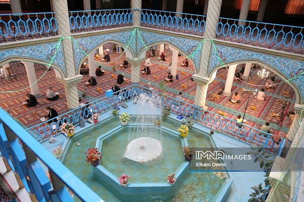 رمضان در کردستان؛ از طنین نوای مرحبا تا اقامه تراویح