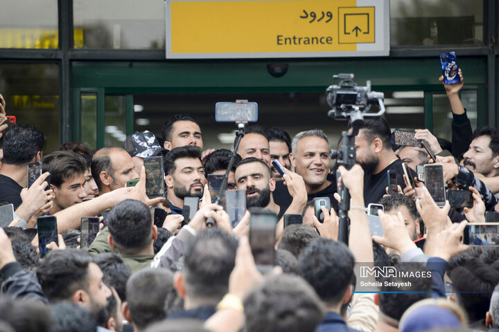 مراسم استقبال از هادی چوپان در شیراز