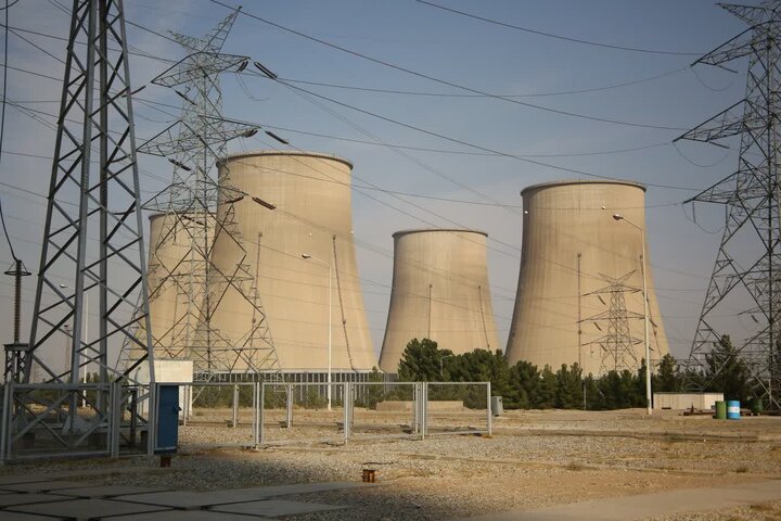 نیروگاه اتمی بوشهر به شبکه سراسری برق متصل شد