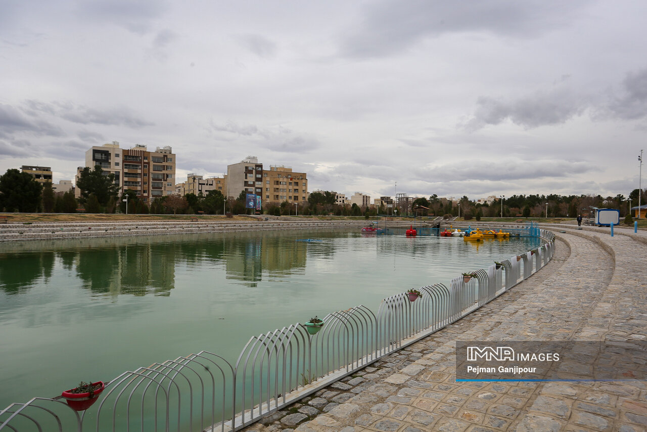 تب و تاب نوروزی در باغ فدک 