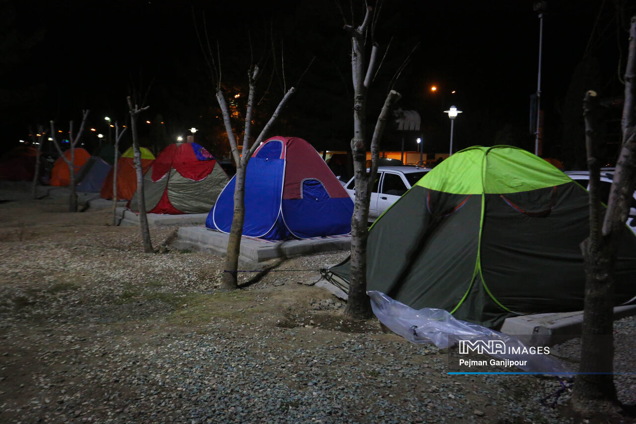 اصفهان شب کجا بخوابیم؟ از چادر زدن تا هتل های لوکس