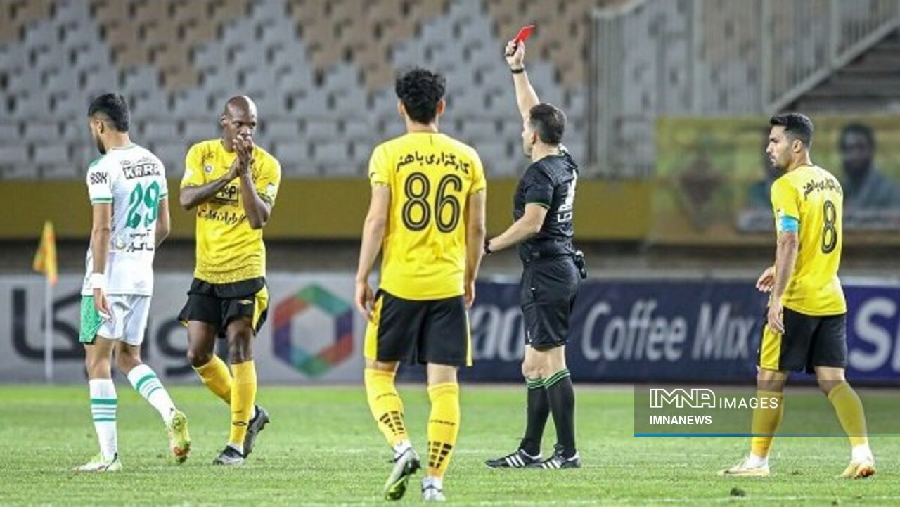 سپاهانِ مدل ۱۴۰۲ خشنترین تیم جهان با ۱۷ کارتقرمز!