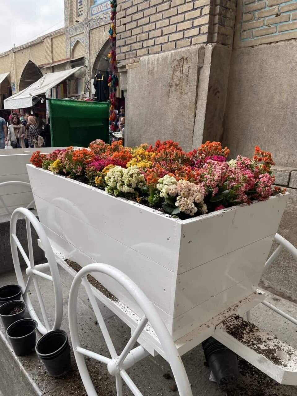 جانمایی ۲ فلاورباکس و نورپردازی ویژه در میدان امام (ره) اصفهان