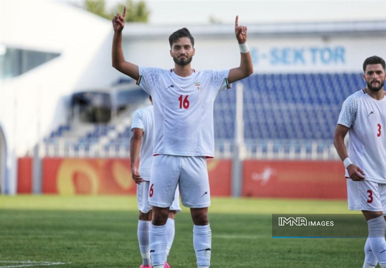 بازگشت به لیگ ایران؟ از سپاهان و استقلال پیشنهاد داشتم/ استقبال از هم تیمی شدن با احمد نور