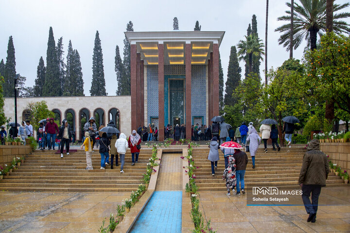 آرامگاه سعدیه، میزبان مسافران نوروزی در شیراز