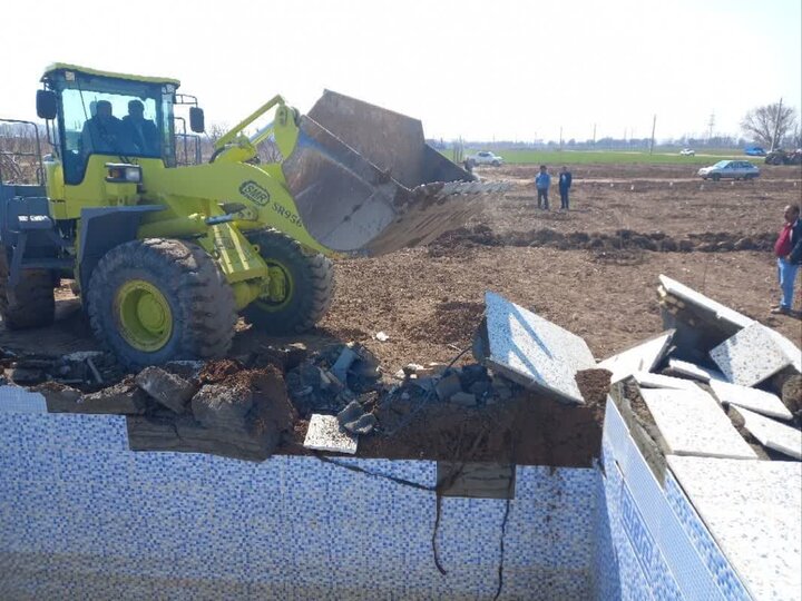 تخریب ۲۴ بنای غیرمجاز در اراضی کشاورزی استان قزوین