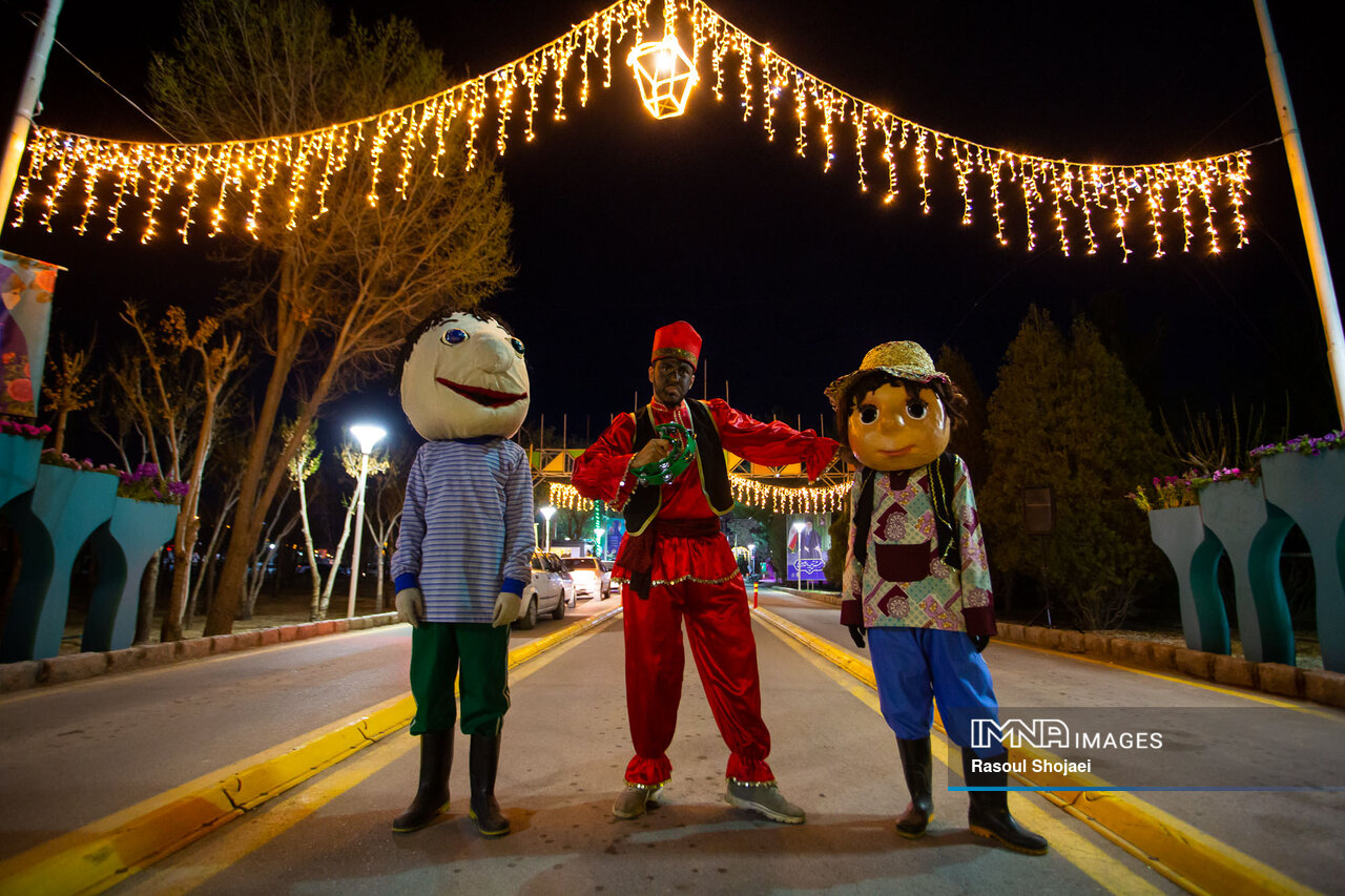 گردشگری را از شهرهای خودمان آغاز کنیم