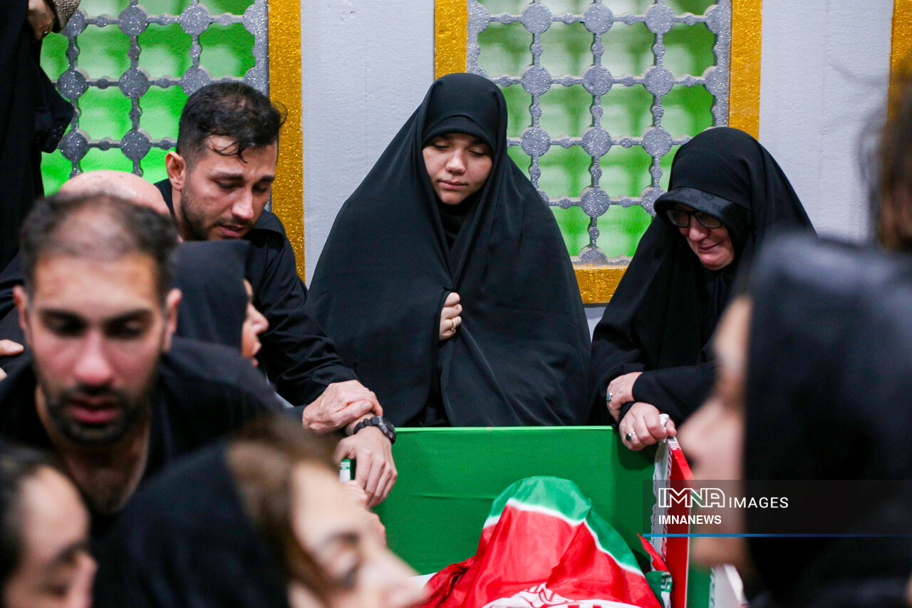 آئین وداع با پیکر شهید القدس «بهروز واحدی» برگزار شد + تصاویر