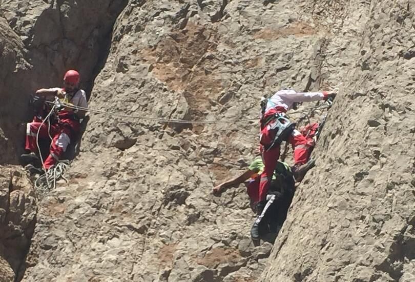 سقوط ۴ نفر از کوه «ژالانه» پاوه