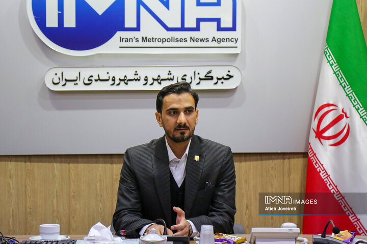 رانندگان خودروهای باری درون‌شهری اصفهان رایگان چکاپ پزشکی می‌شوند