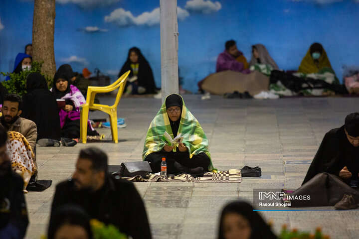 مراسم احیای شب نوزدهم ماه رمضان در گلستان شهدای اصفهان