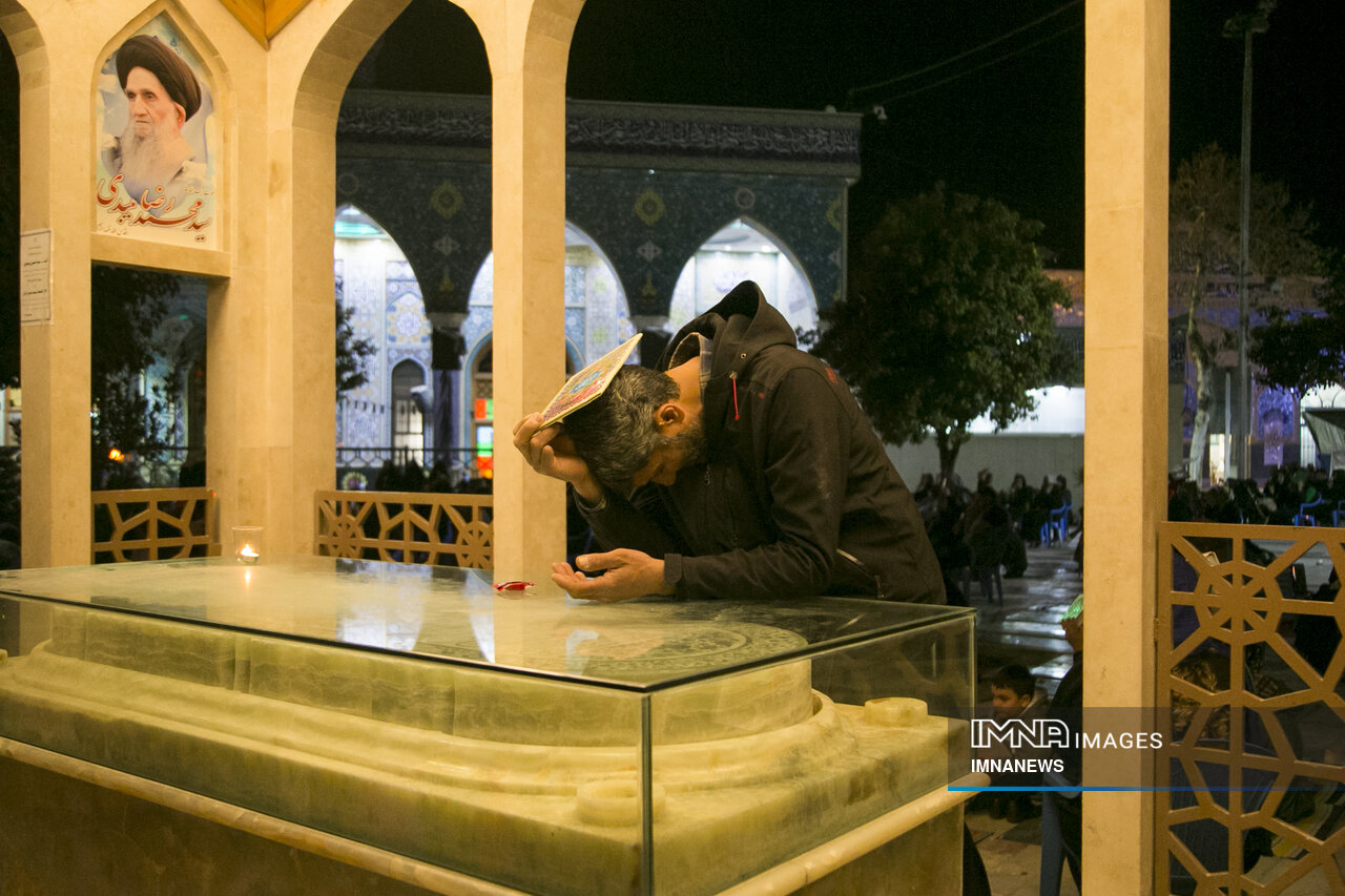 احیای شب نوزدهم ماه رمضان در امامزاده عبدالله(ع) گرگان