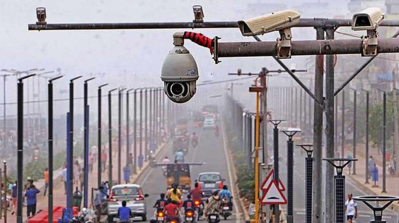 آیا استفاده از دوربین‌های مدار بسته در شهرها ضرورت است؟