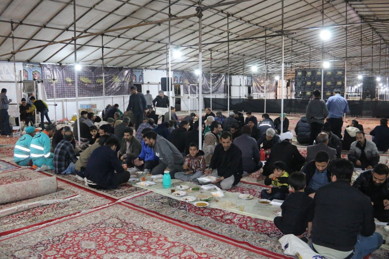 پذیرایی از روزهداران در ۸۰ نقطه شهر مشهد + تصاویر