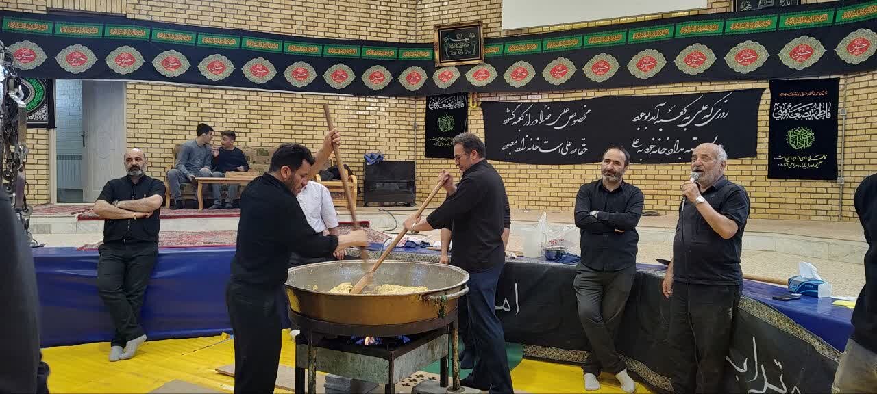 فیلم| آیین سنتی طبخ حلوا در اردبیل برگزار شد