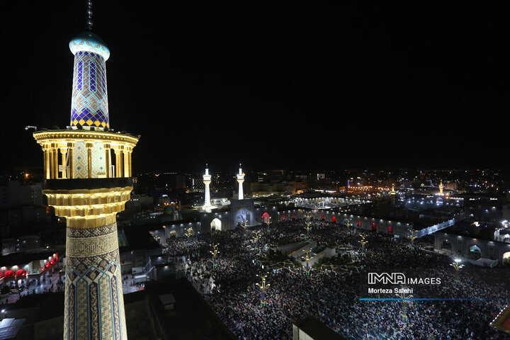 مراسم احیای شب بیست و یکم ماه رمضان در حرم امام رضا(ع)