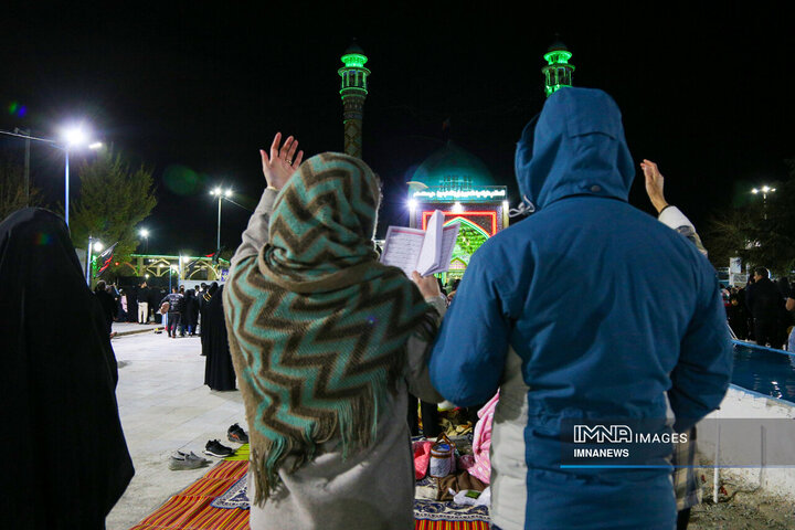 احیای شب بیست و یکم ماه رمضان در امامزاده طاهر (ع)