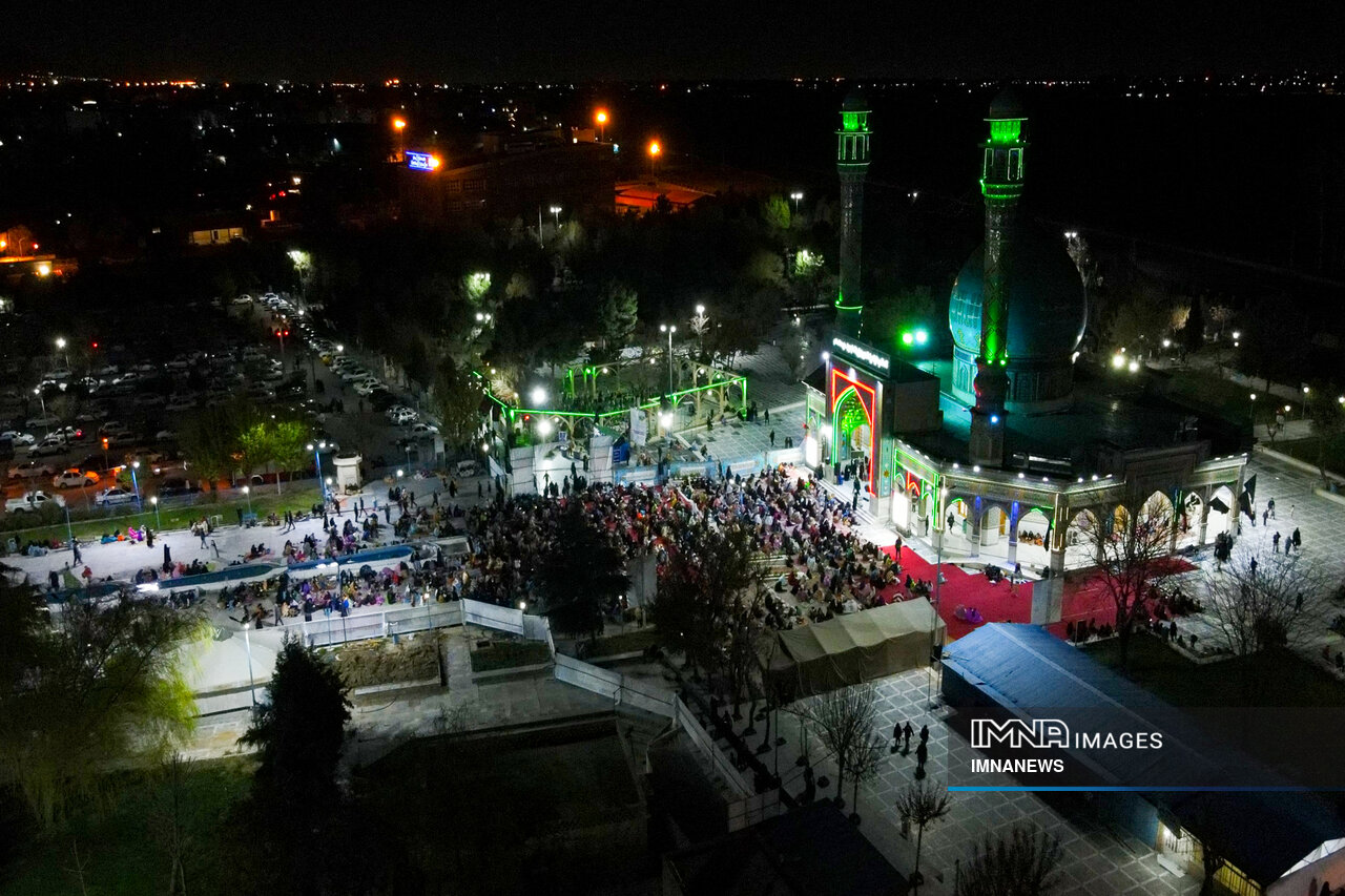 احیای شب بیست و یکم ماه رمضان در امامزاده طاهر(ع) کرج