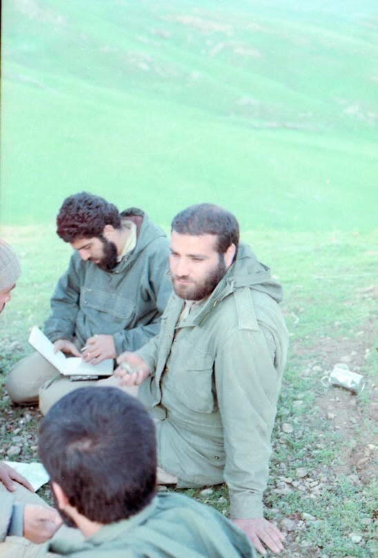 تصاویری از حضور سردار شهید زاهدی در دفاع مقدس