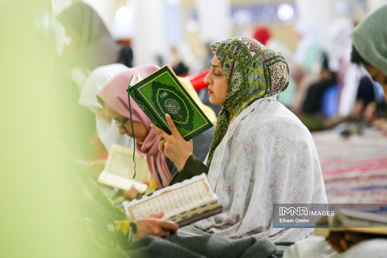 شبهای قدر در کردستان؛ از تلاوت قرآن تا دعاهای دستهجمعی