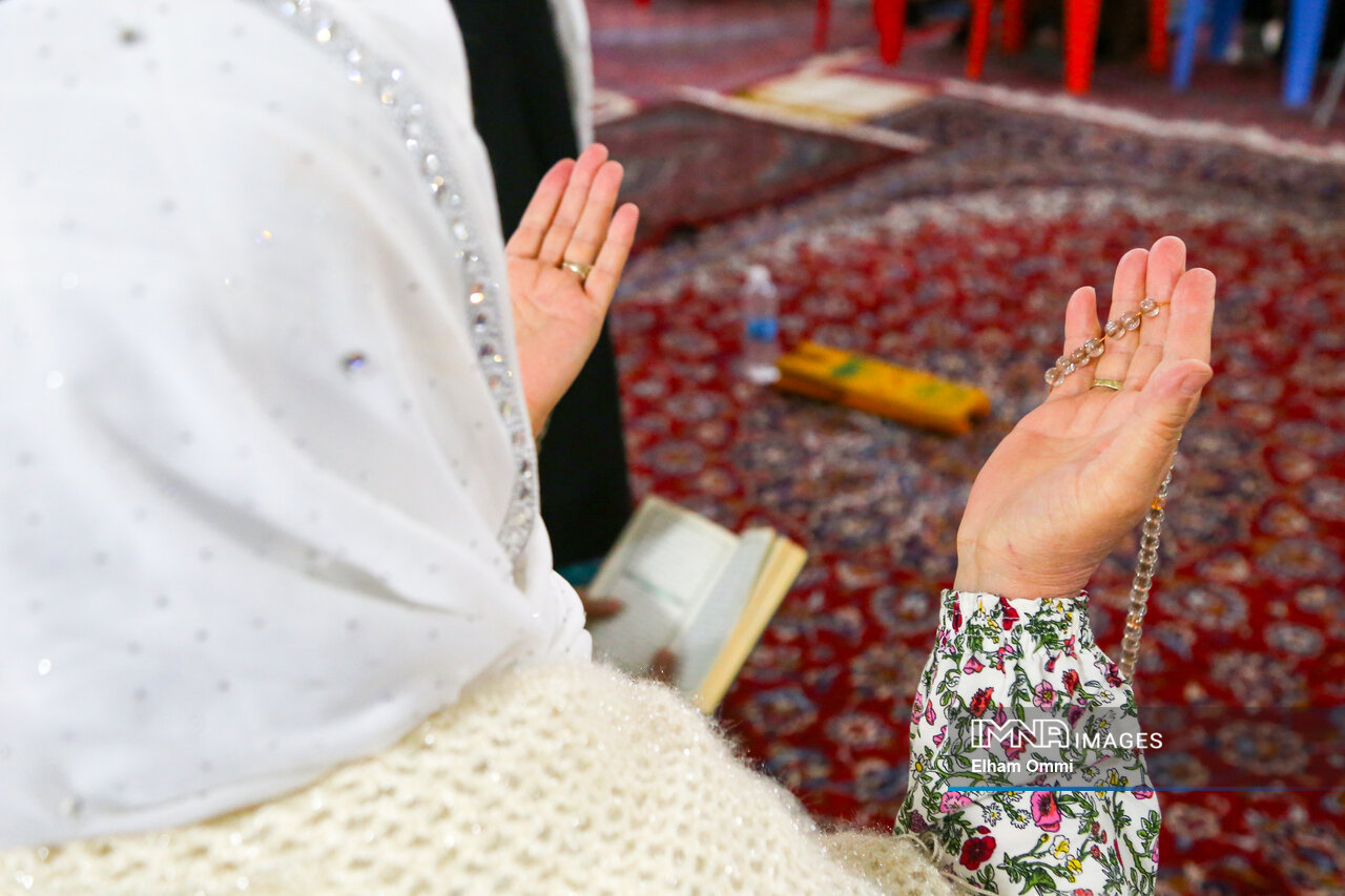 شبهای قدر در کردستان؛ از تلاوت قرآن تا دعاهای دستهجمعی