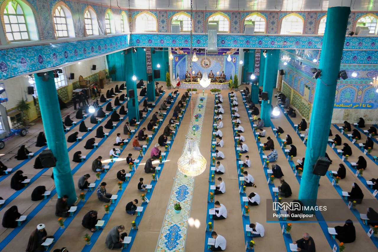 از صدا و سیما تا وزارت فرهنگ و ارشاد؛ نهادهای متولی برای ترویج فرهنگ قرآنی چه کردهاند؟