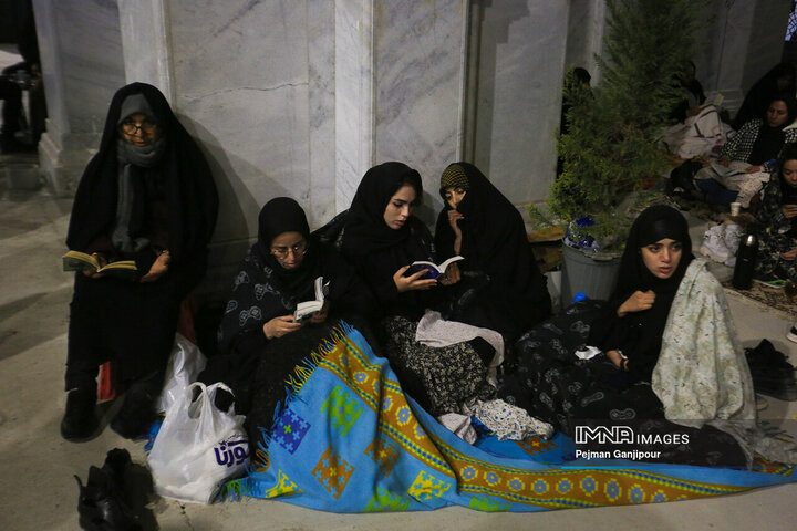 احیای شب بیست و سوم ماه رمضان در حرم زینبیه(س) اصفهان
