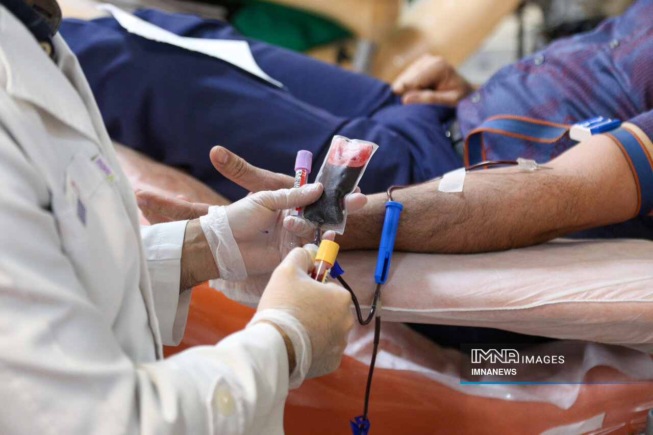 فواید، مضرات و شرایط لازم برای اهدای خون + چه کسانی نباید خون اهدا کنند؟