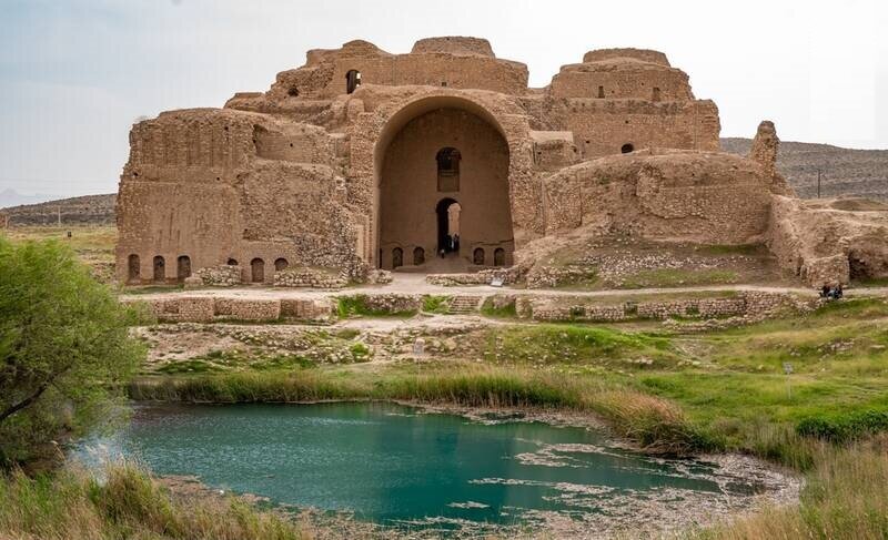 آیینهای بهاری به روایت فردوسی؛ از آزاد کردن زندانیان تا کمک به تهیدستان