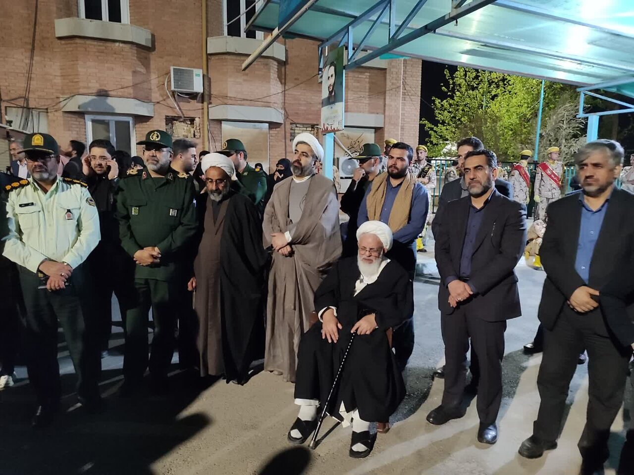 استقبال باشکوه مردم یزد از پیکر ۳ شهید یزدی حادثه تروریستی سیستان و بلوچستان