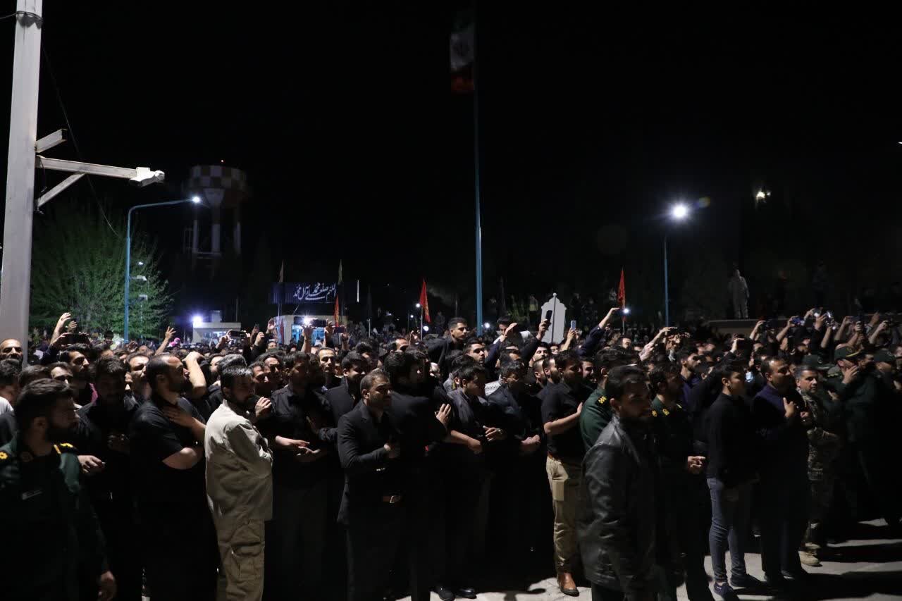 استقبال باشکوه مردم یزد از پیکر ۳ شهید یزدی حادثه تروریستی سیستان و بلوچستان