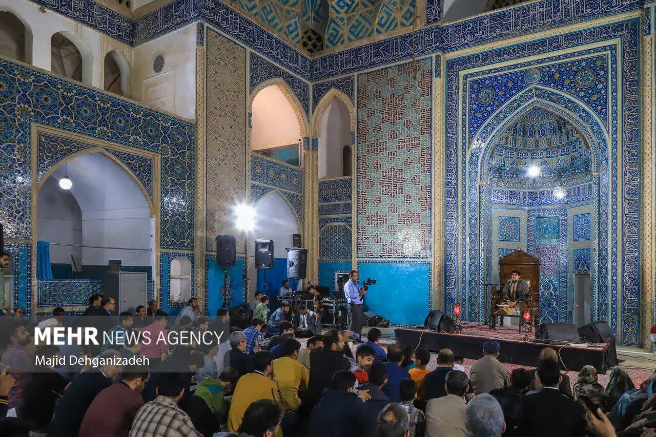 برگزاری کاروان قرآنی نور با حضور قاریان برجسته قرآنی از کشور مصر و ایران + تصاویر