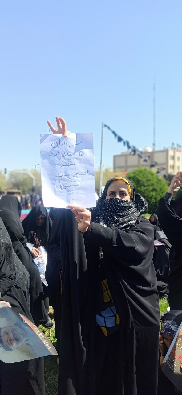 منتظر انتقام خون فرماندهان شهیدمان هستیم