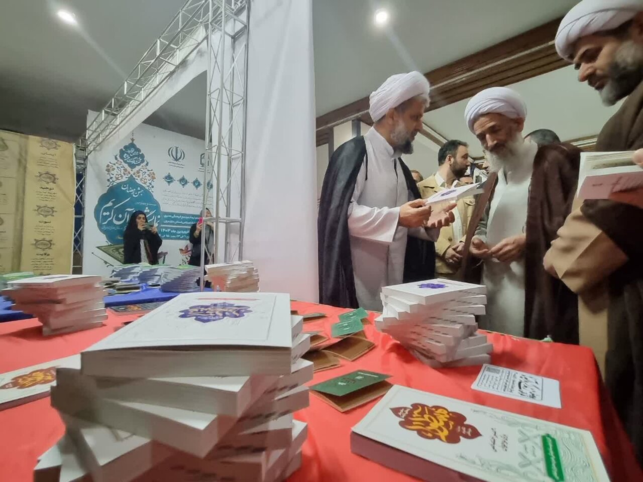بیست‌وچهارمین نمایشگاه قرآن و عترت مازندران در ساری بازگشایی شد