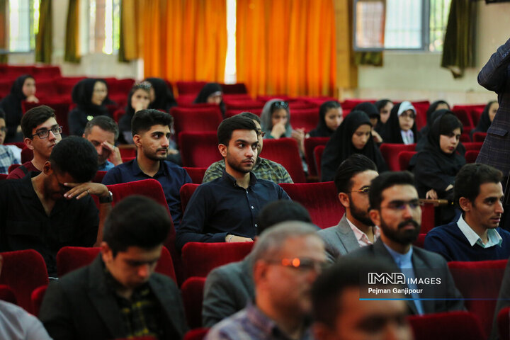 نشست رمضانی استاندار اصفهان با مجموعه های دانشجویی استان اصفهان