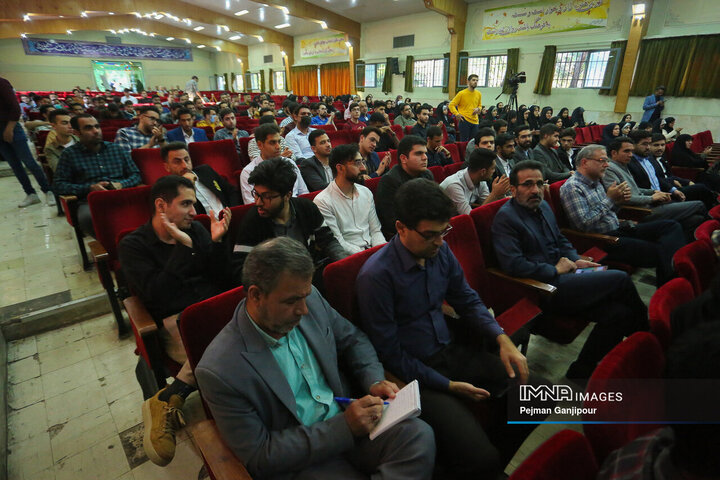 نشست رمضانی استاندار اصفهان با مجموعه های دانشجویی استان اصفهان