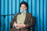 انتخاب رهبر جدید انقلاب با بررسی دقیق اعضای خبرگان و عنایت الهی انجام شد