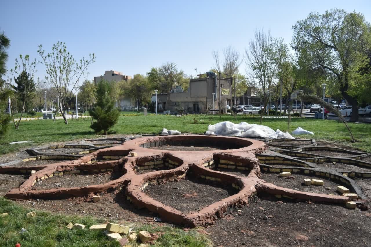 احداث فضای سبز در سه‌راه‌ نظر اصفهان